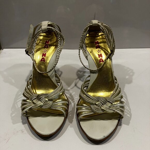 NA NA Heels NaNa Sandals Leather White and Gold Size 8.5 Like New - Picture 1 of 11